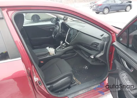 2021 Subaru Legacy Premium z USA, uszkodzony, nr VIN 4S3BWAC63M3015772